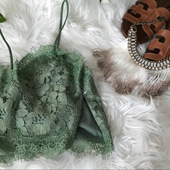 🎉HP🎉 [boutique] sage green lace crop cami - Picture 5 of 6